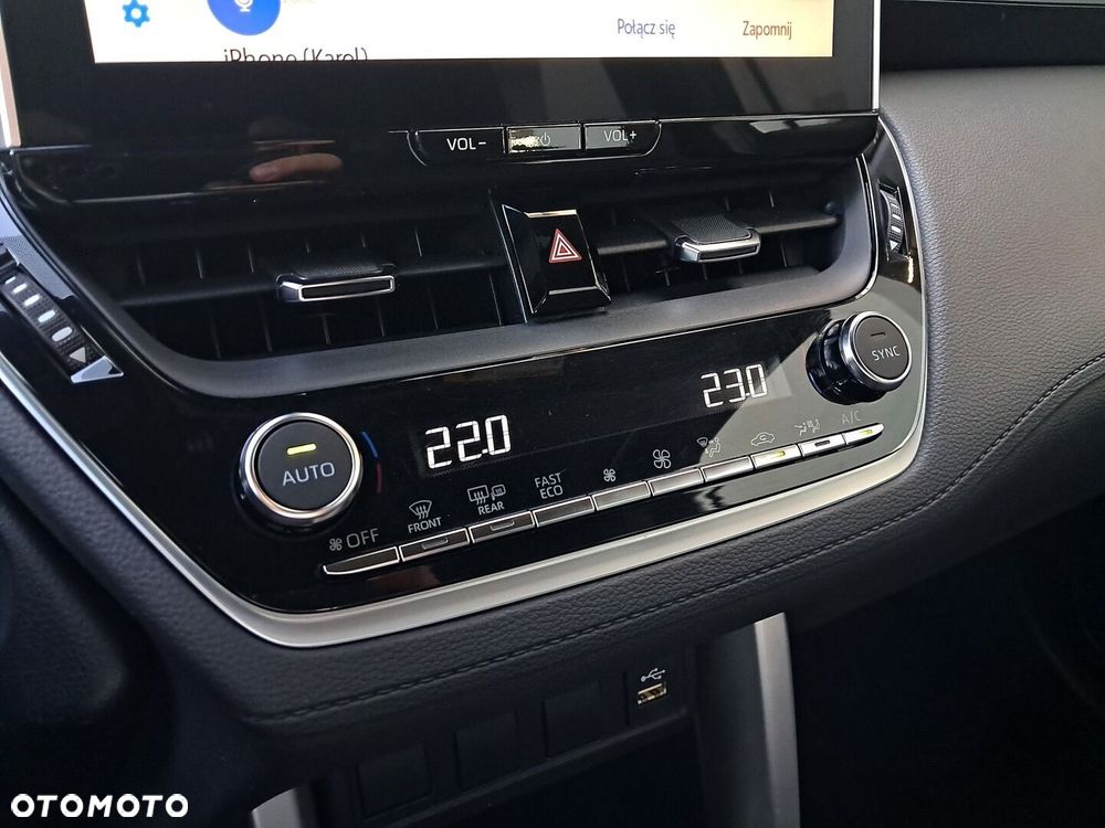 Toyota Corolla Cross 2.0 Hybrid Comfort - 24