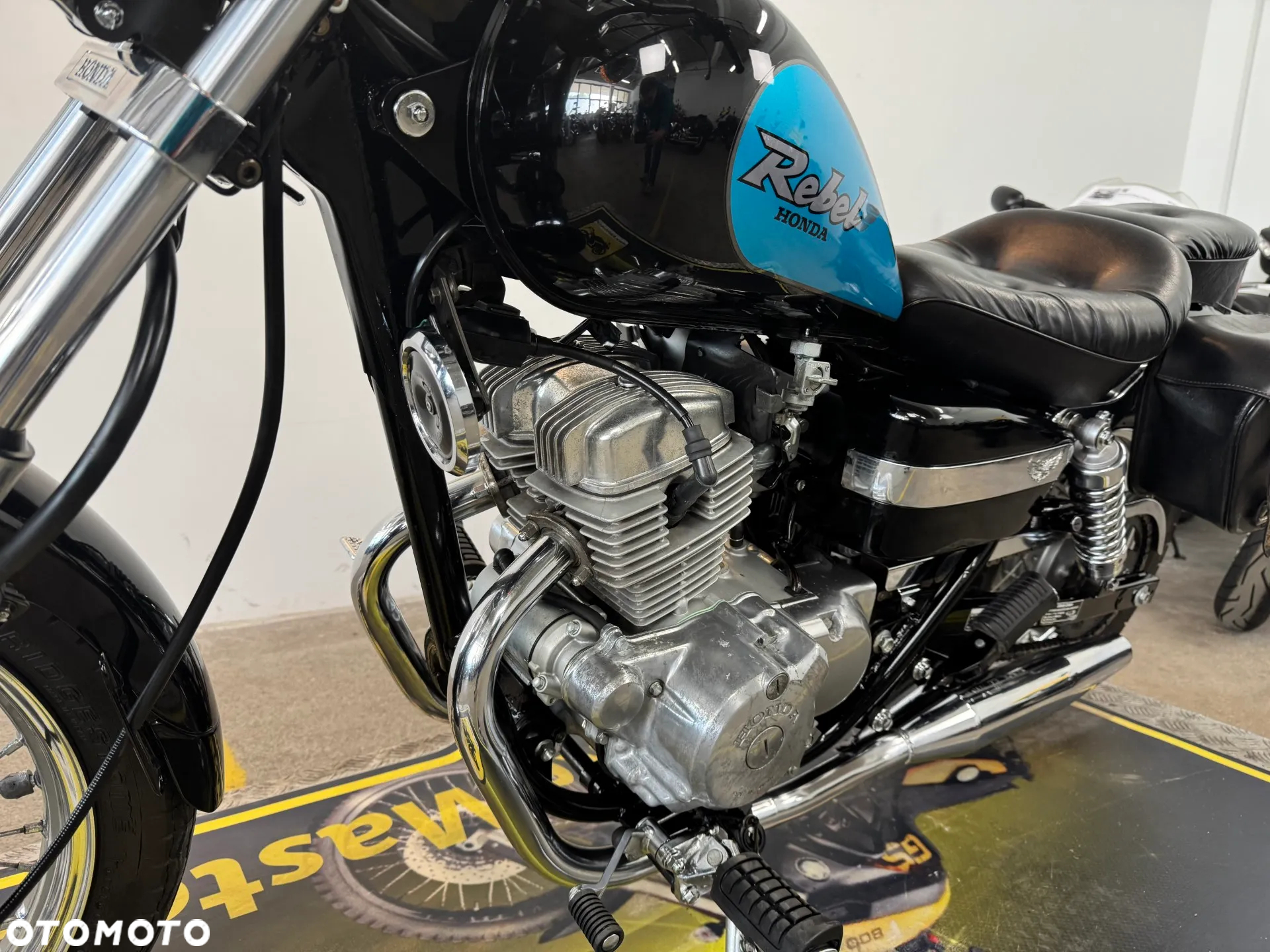 Honda CA - 19