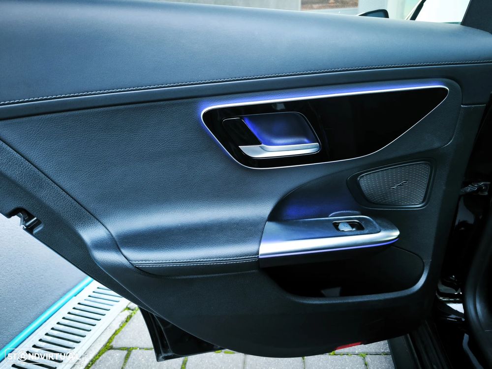 Mercedes-Benz C 300 d AMG Line - 25