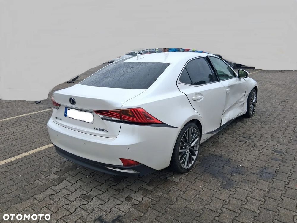 Lexus IS 300h Comfort - 25
