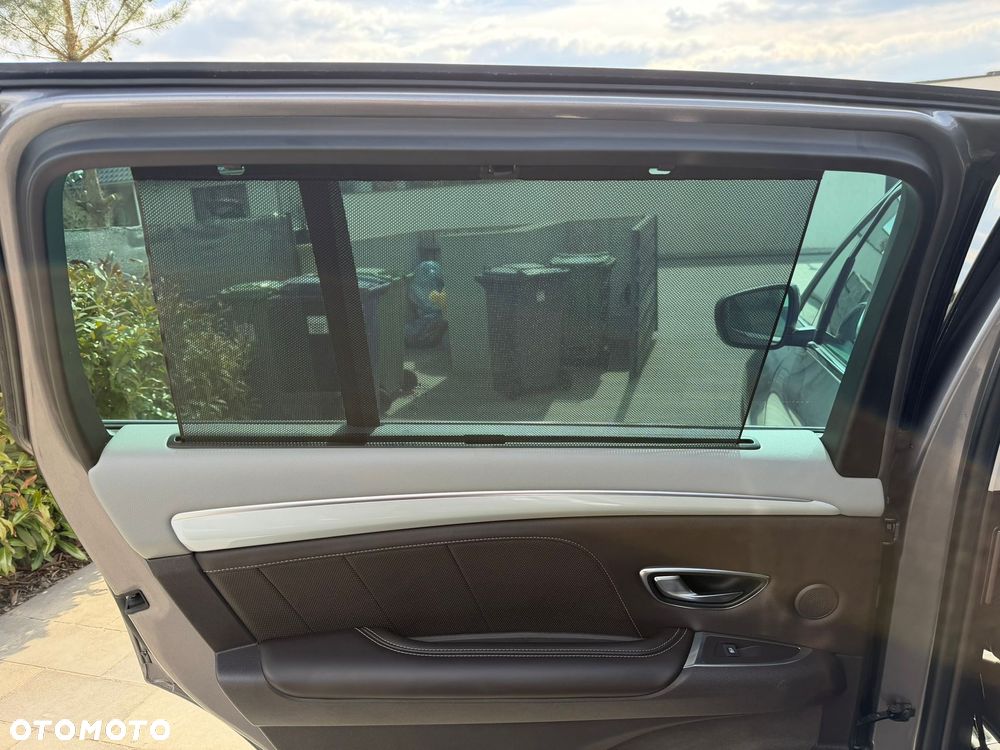 Renault Espace 1.6 dCi Energy Initiale Paris EDC 7os - 19