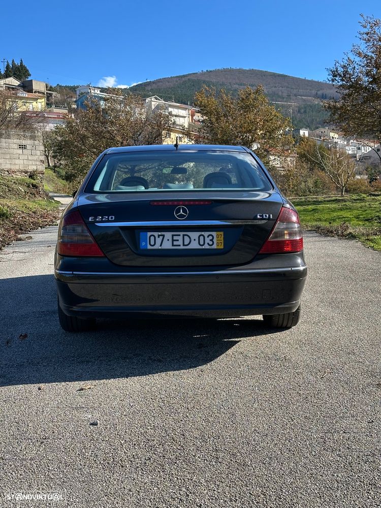 Mercedes-Benz E 220 CDi Avantgarde - 7