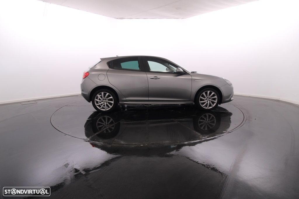 Alfa Romeo Giulietta 1.6 JTDm Super TCT - 9