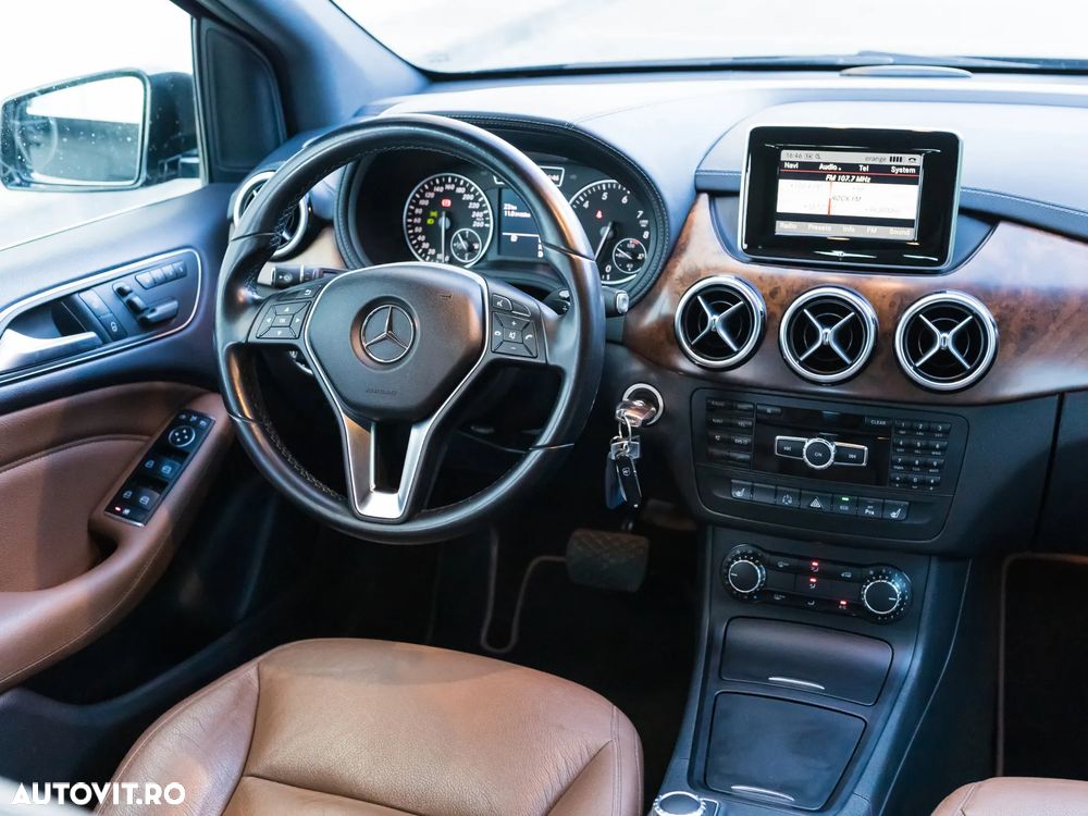 Mercedes-Benz B 180 7G-DCT - 16