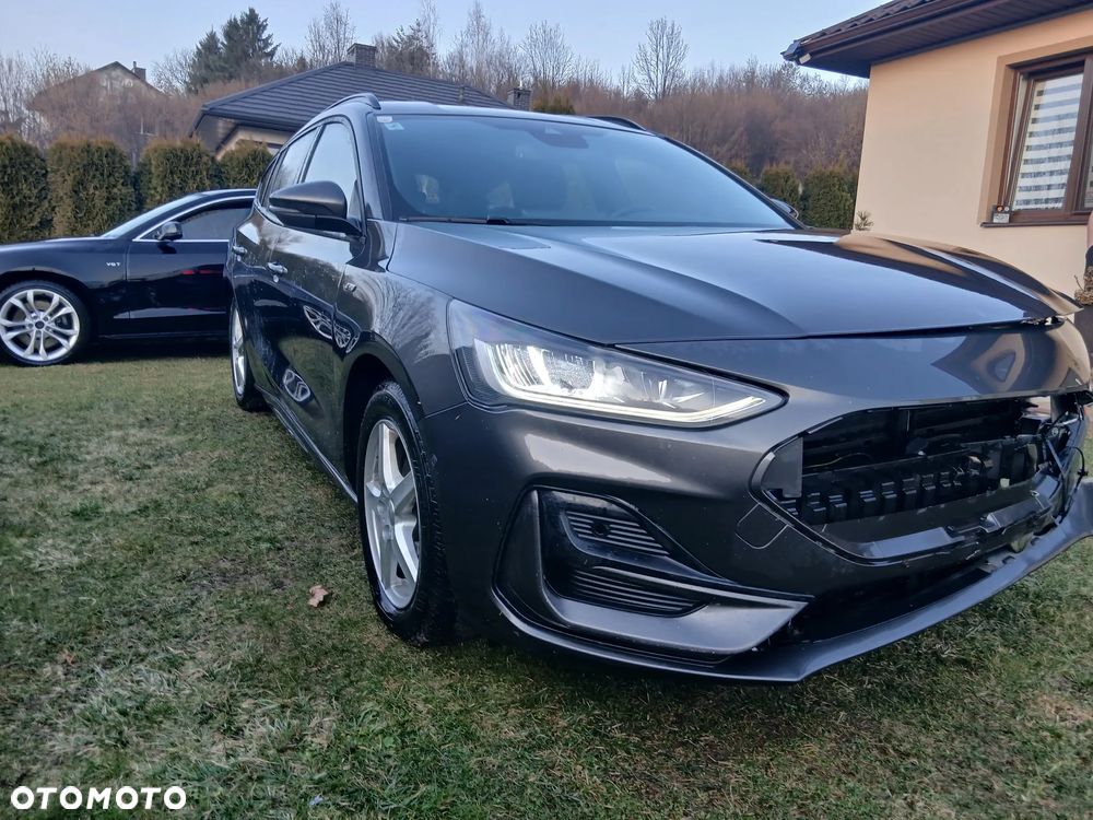 Ford Focus 1.5 EcoBlue Start-Stopp-System ST-LINE - 2