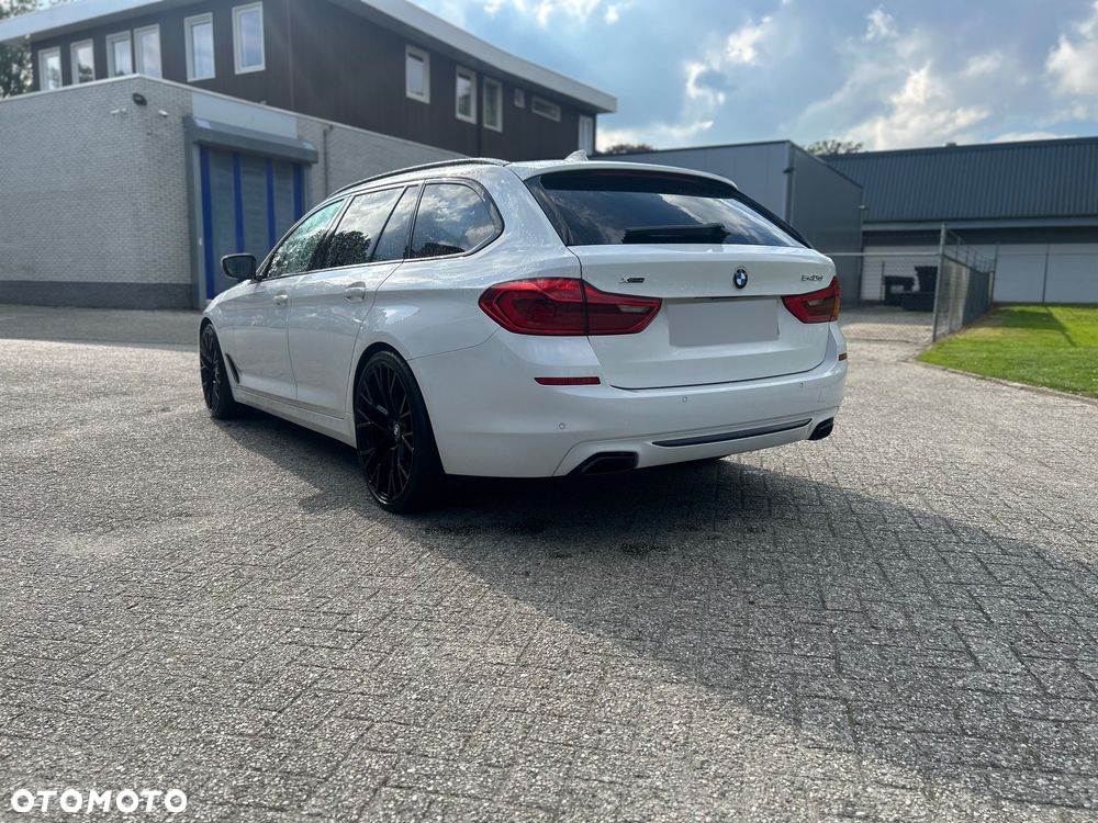 BMW Seria 5 540d xDrive Sport Line sport - 5