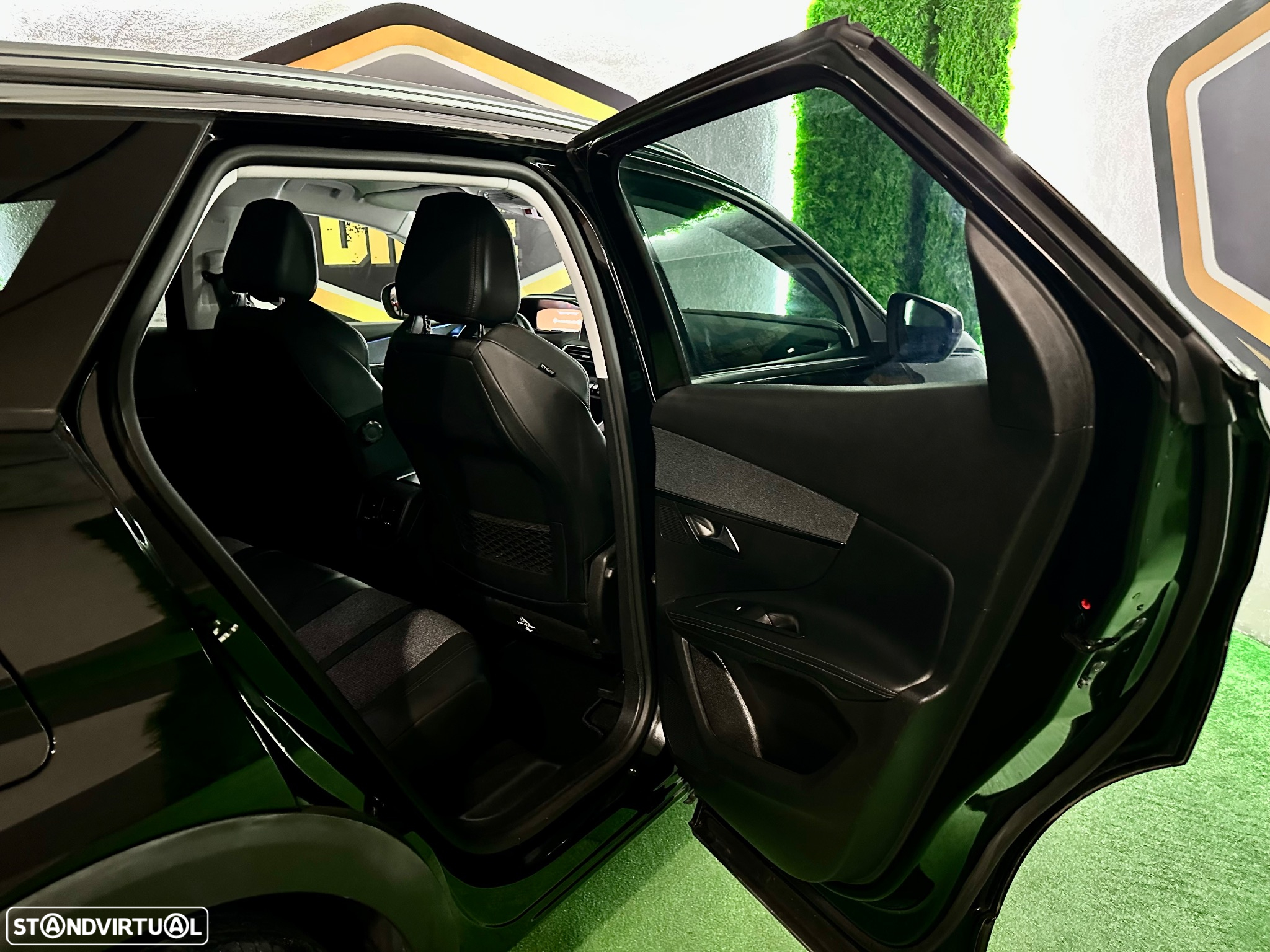 Peugeot 3008 1.5 BlueHDi Allure Pack EAT8 - 14