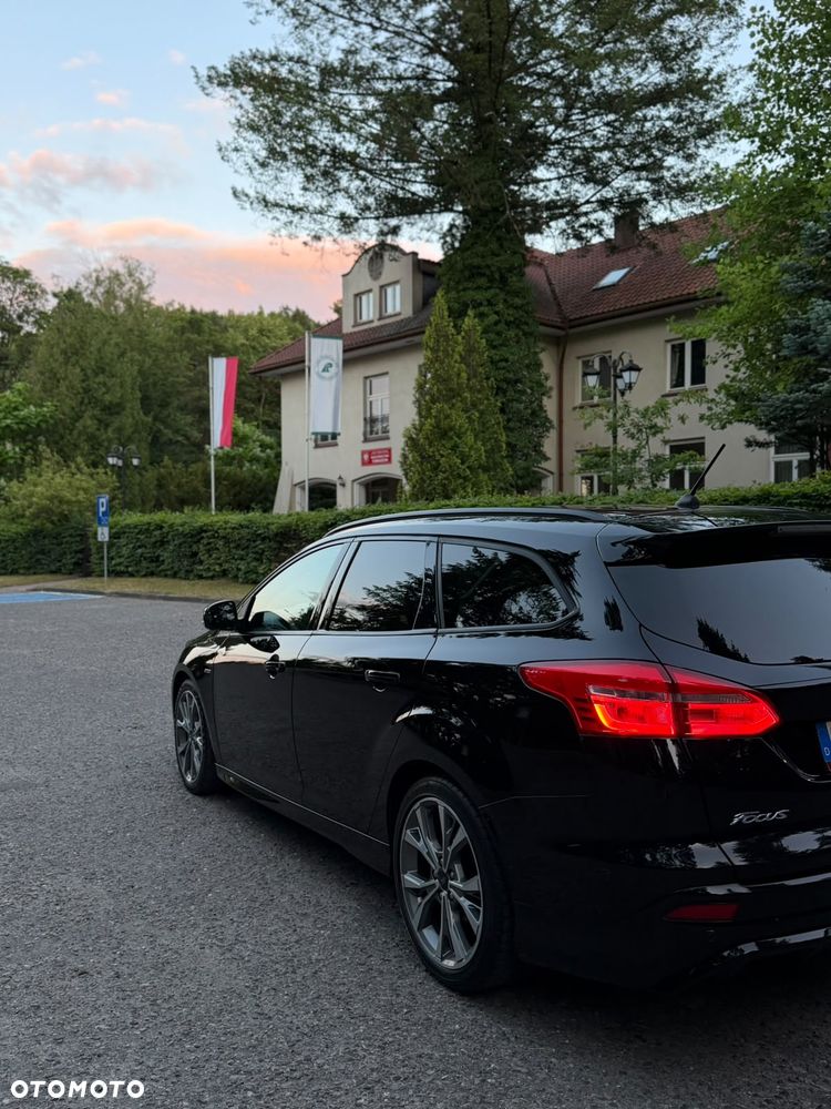 Ford Focus 2.0 TDCi ST-Line Black ASS - 13