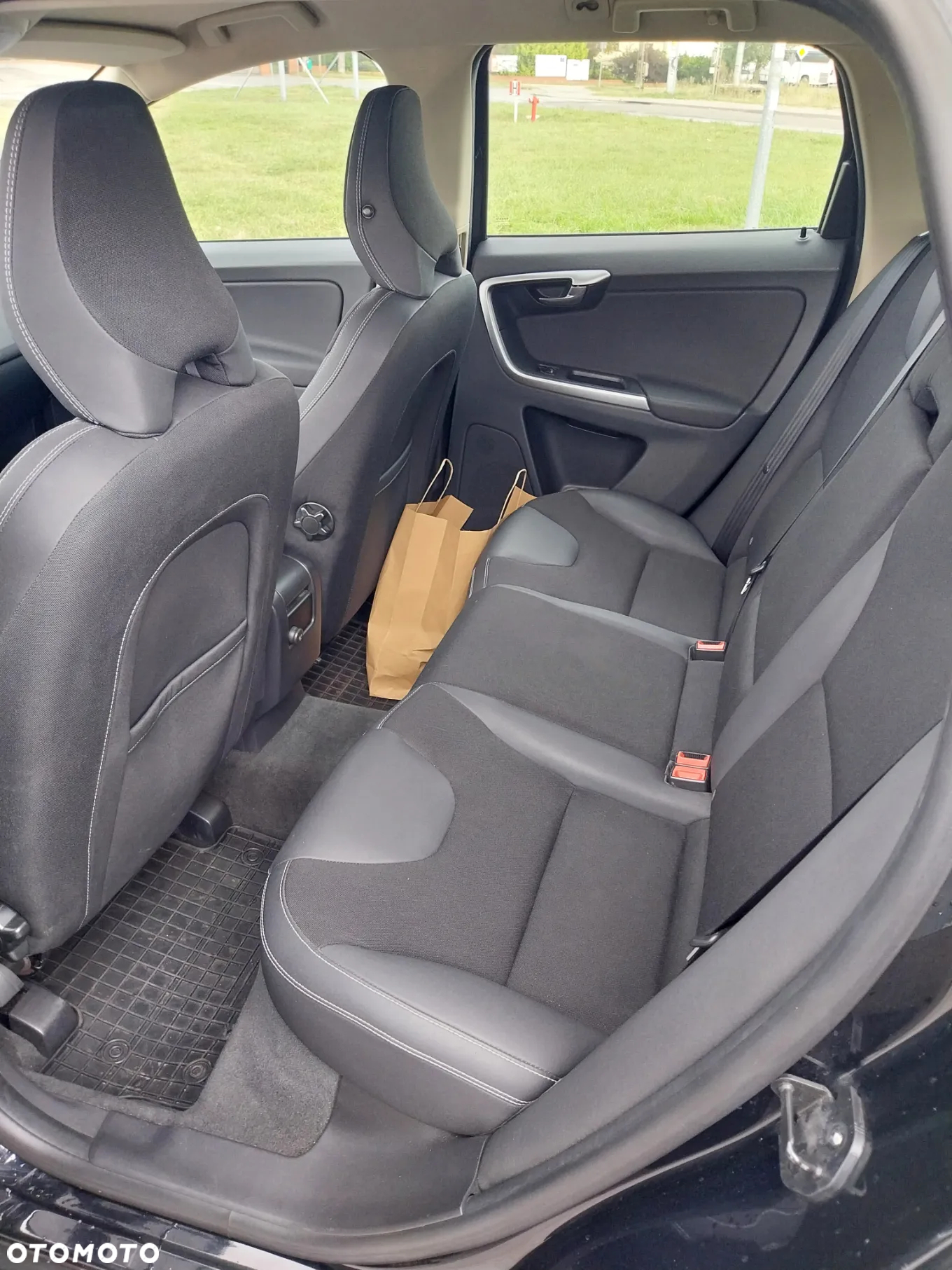 Volvo XC 60 D5 AWD - 14