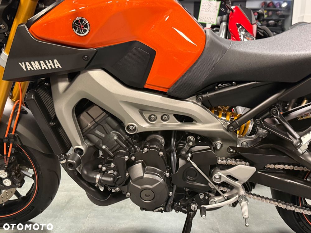 Yamaha MT - 32