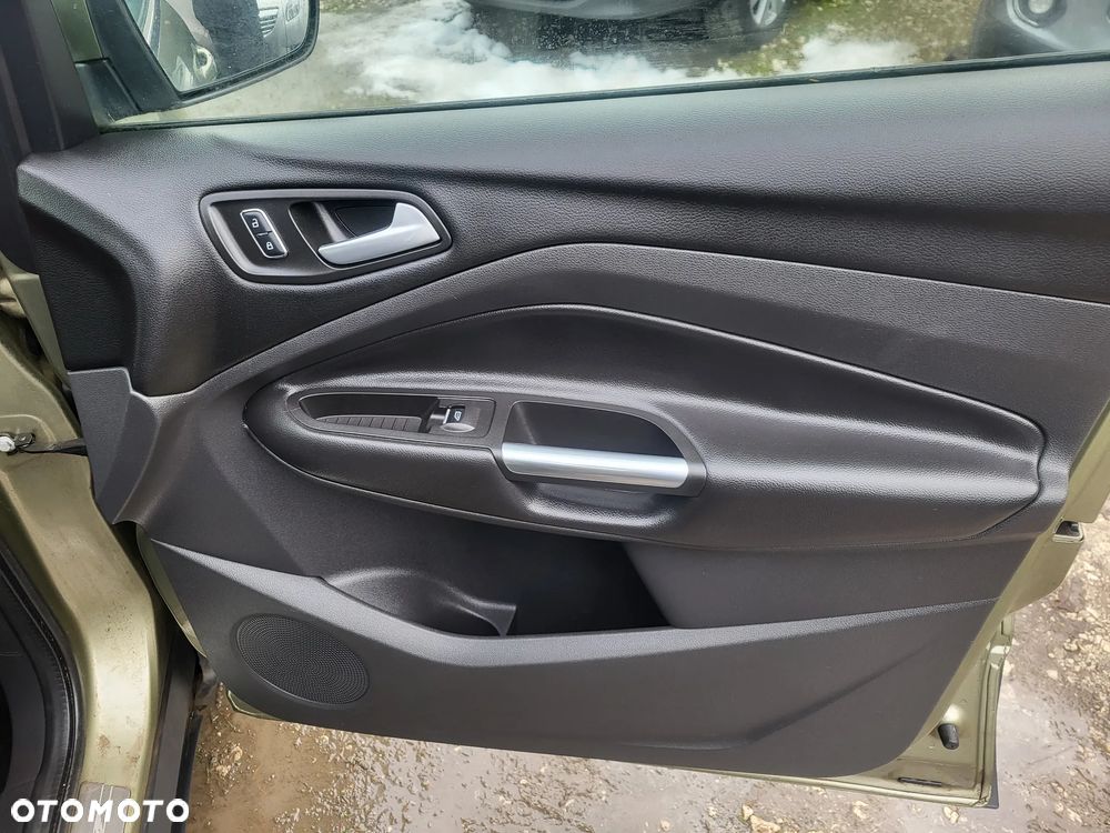 Ford Kuga 2.0 TDCi 4x4 Trend - 20