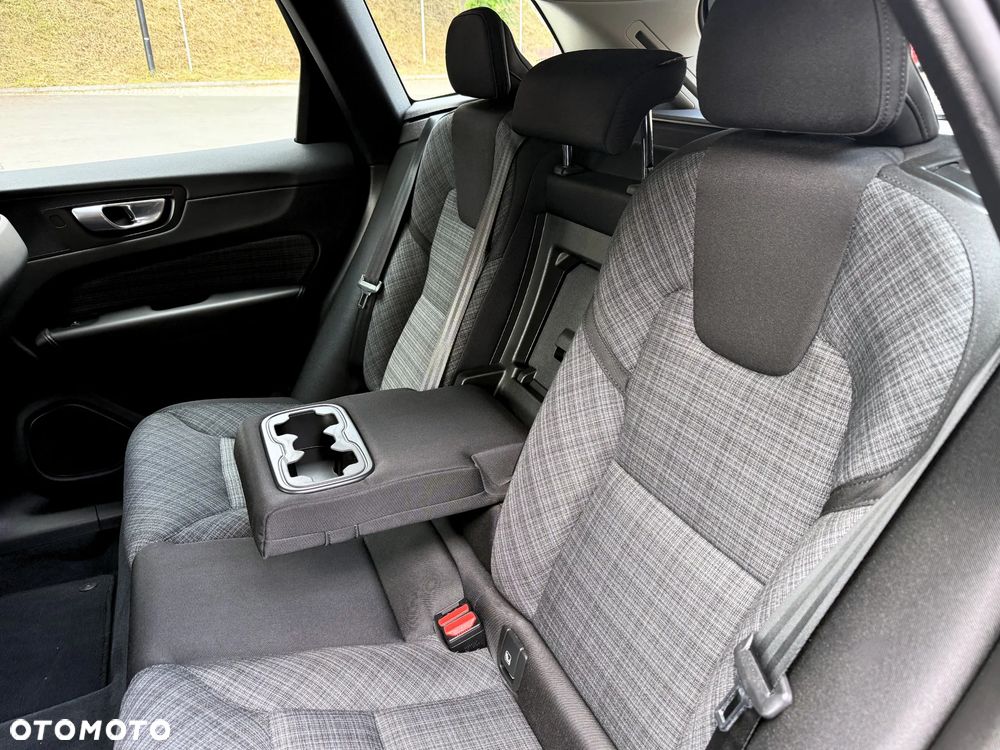 Volvo XC 60 B4 D Core - 8