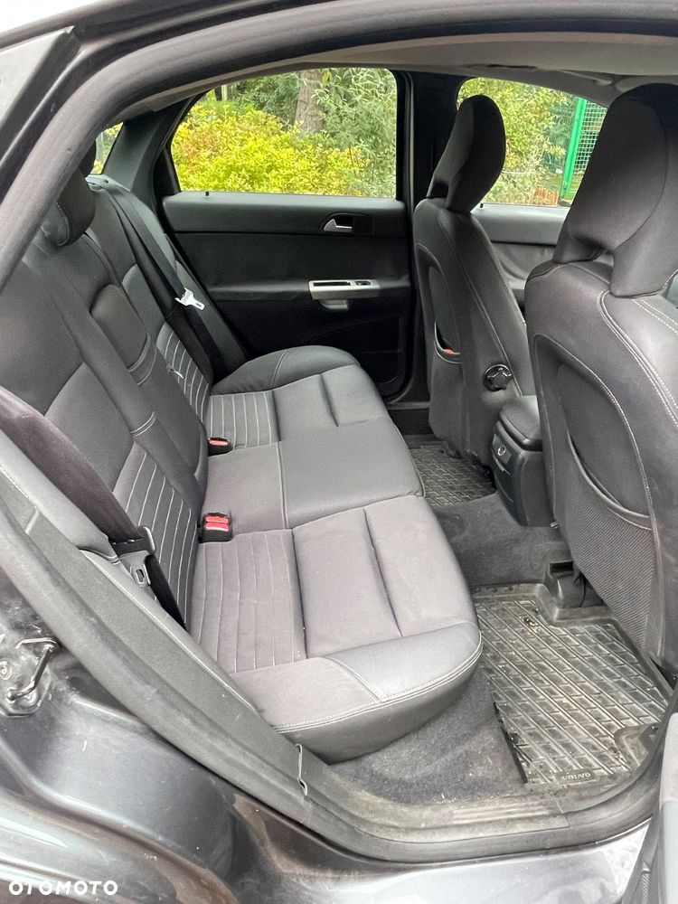 Volvo S40 2.4 - 11