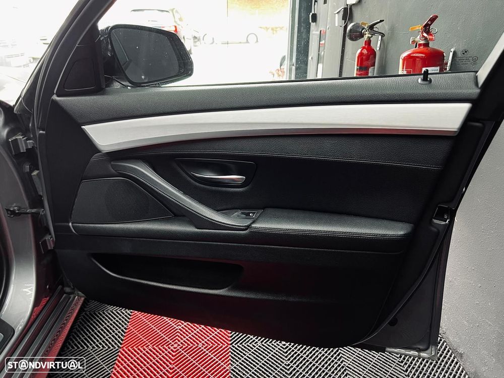 BMW 520 d Pack M Auto - 40