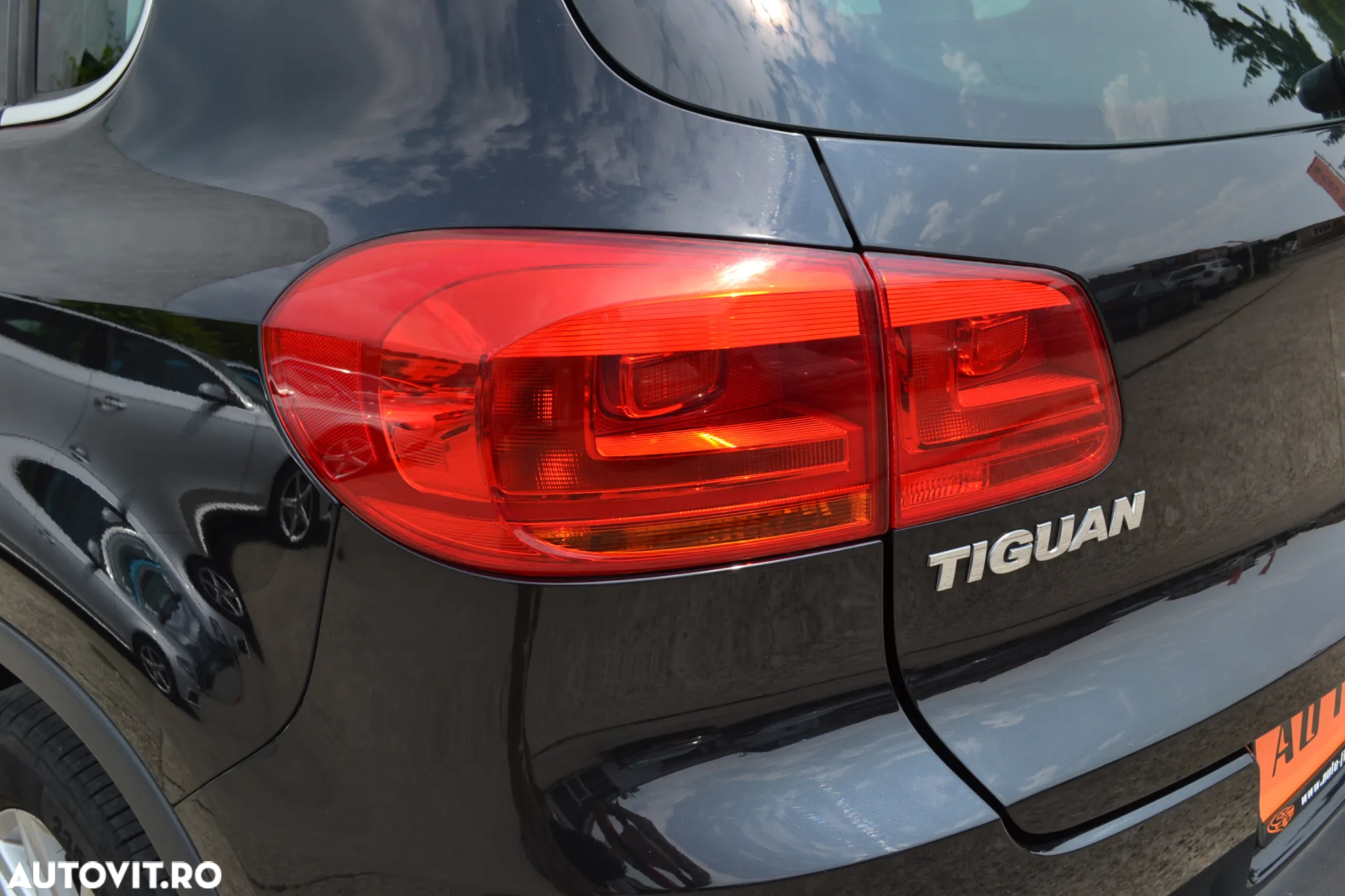 Volkswagen Tiguan 2.0 TDI 4Motion DSG BMT Sport & Style - 38