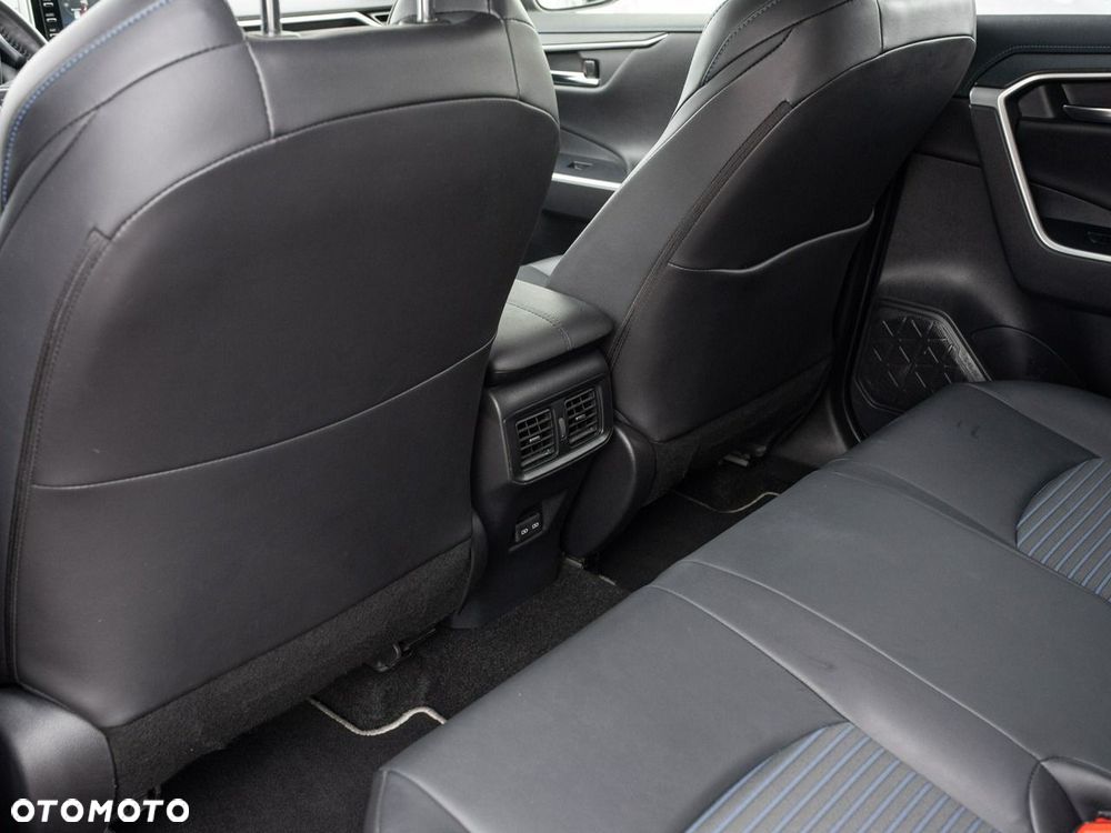 Toyota RAV4 - 24