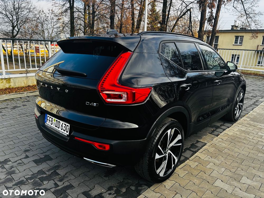 Volvo XC 40 D4 AWD Geartronic R-Design - 10