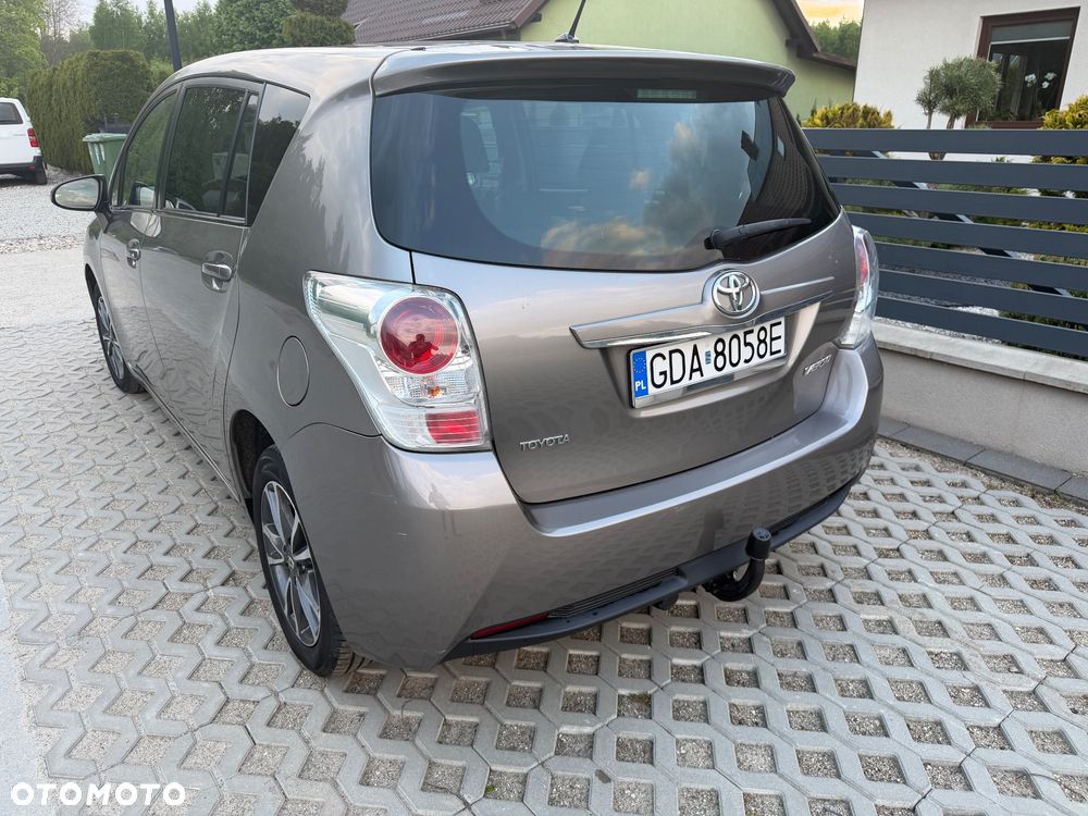 Toyota Verso 1.6 D-4D 5-Sitzer Start/Stop Life - 9
