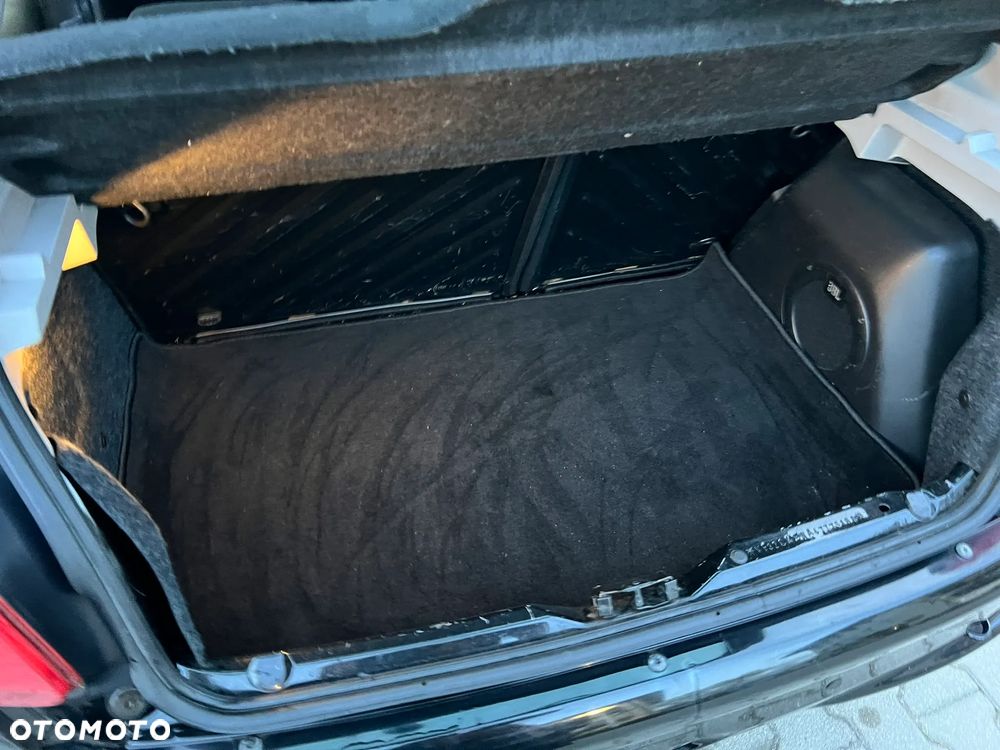 Peugeot 206 75 JBL - 11