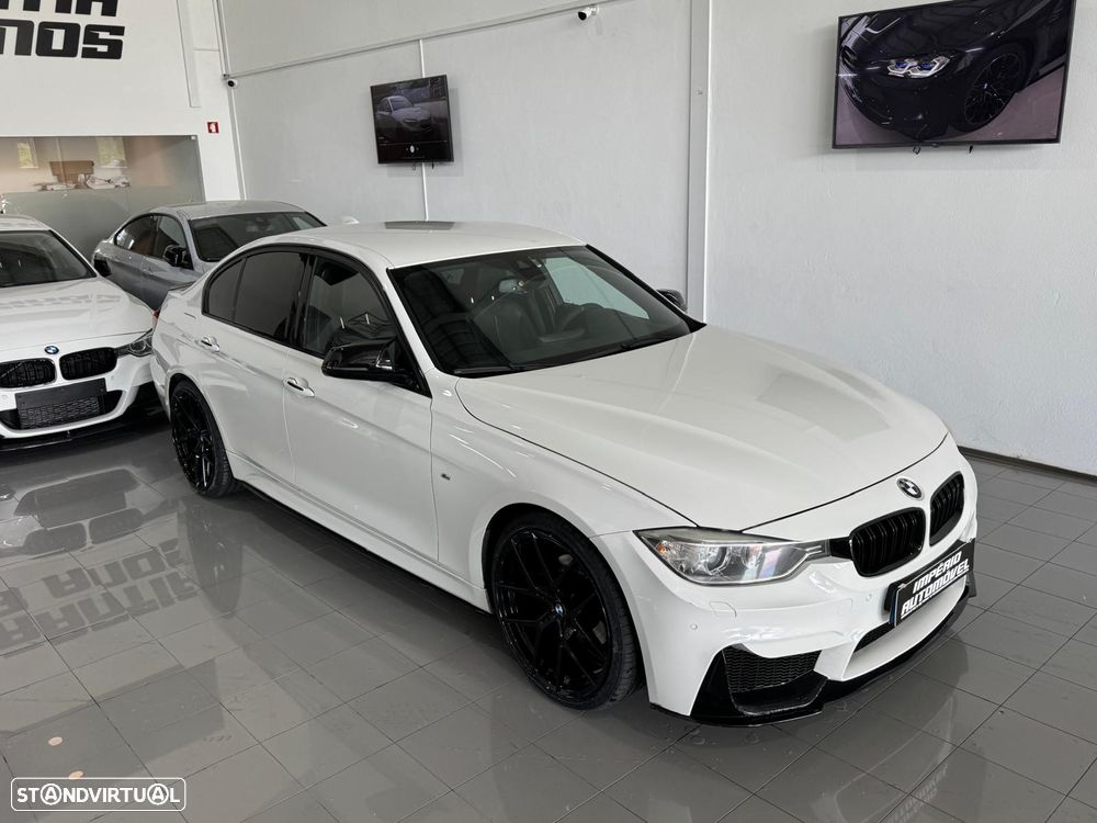 BMW 328 i Auto Pack M - 5