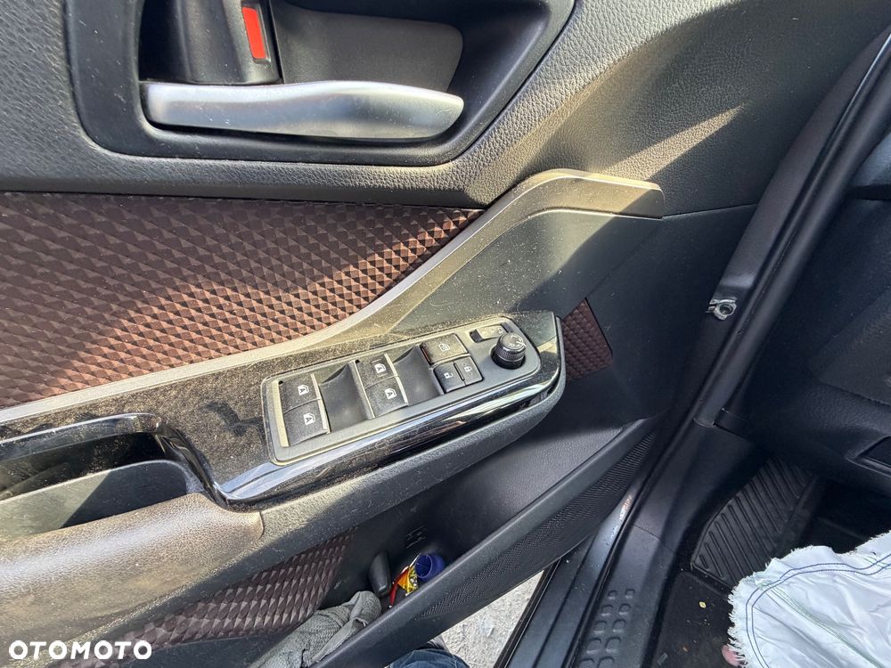 Toyota C-HR Lounge - 18