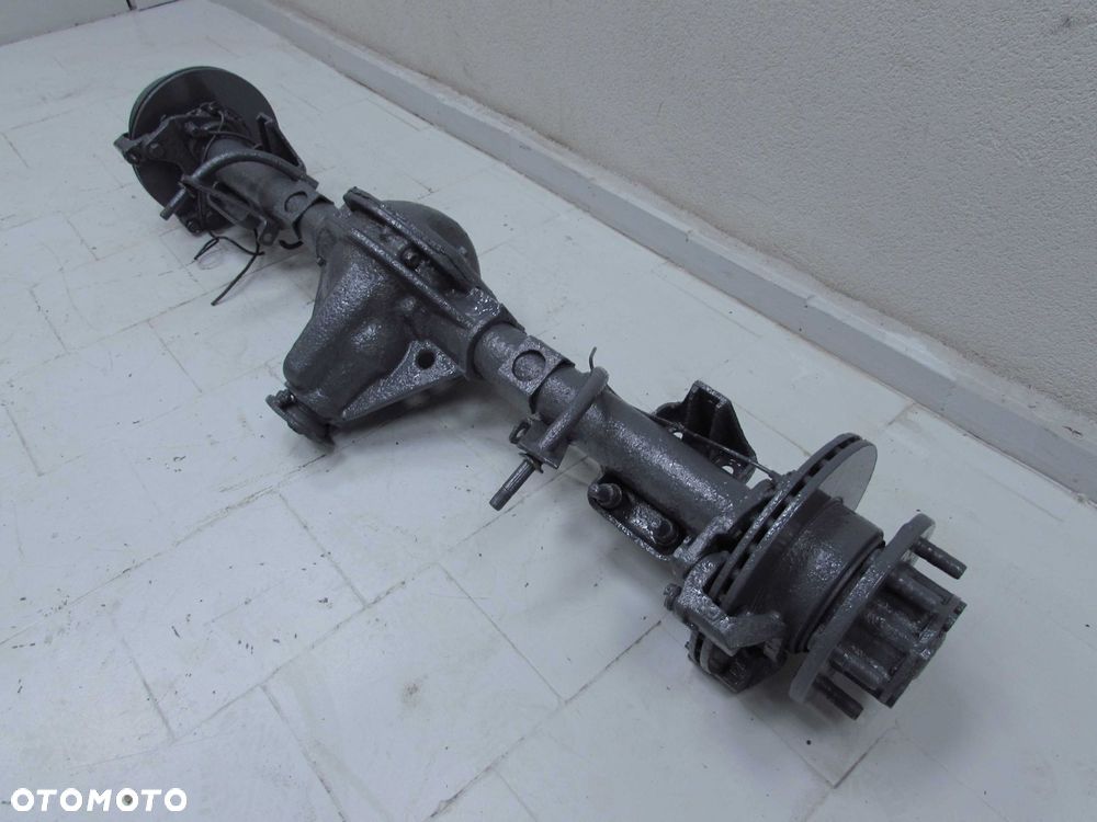 IVECO DAILY IV 35C 50C BLIZNIAK 11-19 MOST NAPEDOWY TYL DYFER ABS 9/38 9X38 - 2