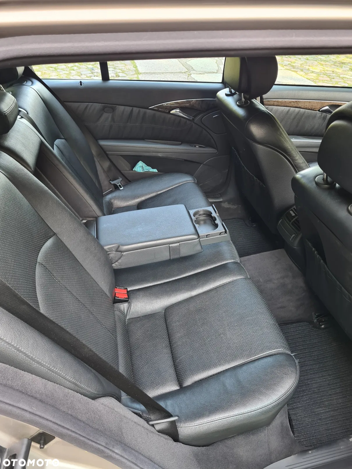 Mercedes-Benz Klasa E 320 CDI T Avantgarde - 13
