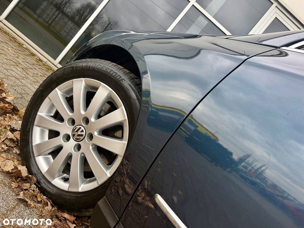 Volkswagen Passat - 28