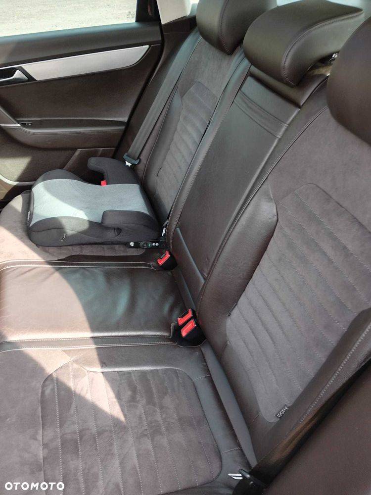 Volkswagen Passat - 6