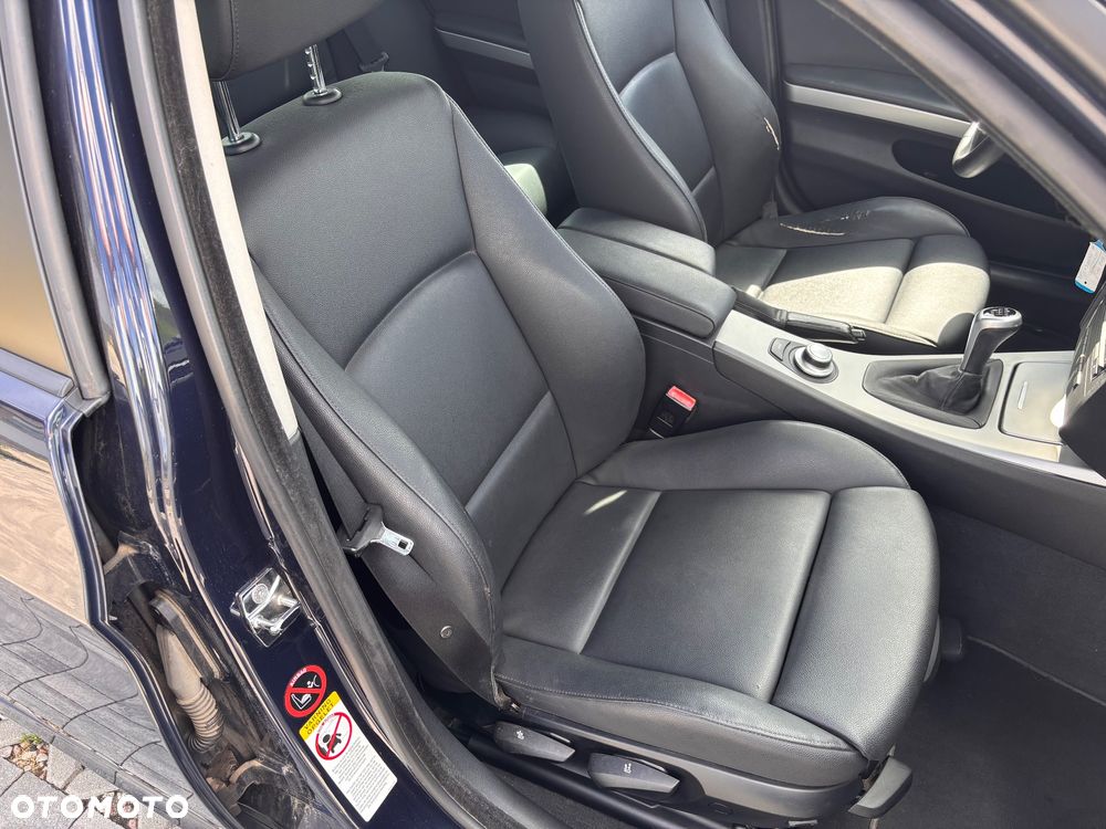 BMW Seria 3 320d DPF - 29