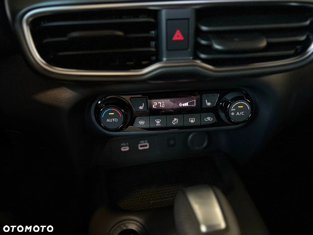 Nissan Juke 1.0 DIG-T N-Connecta DCT - 10