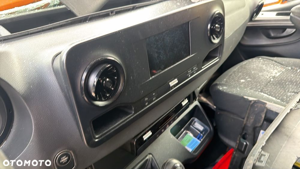 Mercedes-Benz Sprinter316 - 19