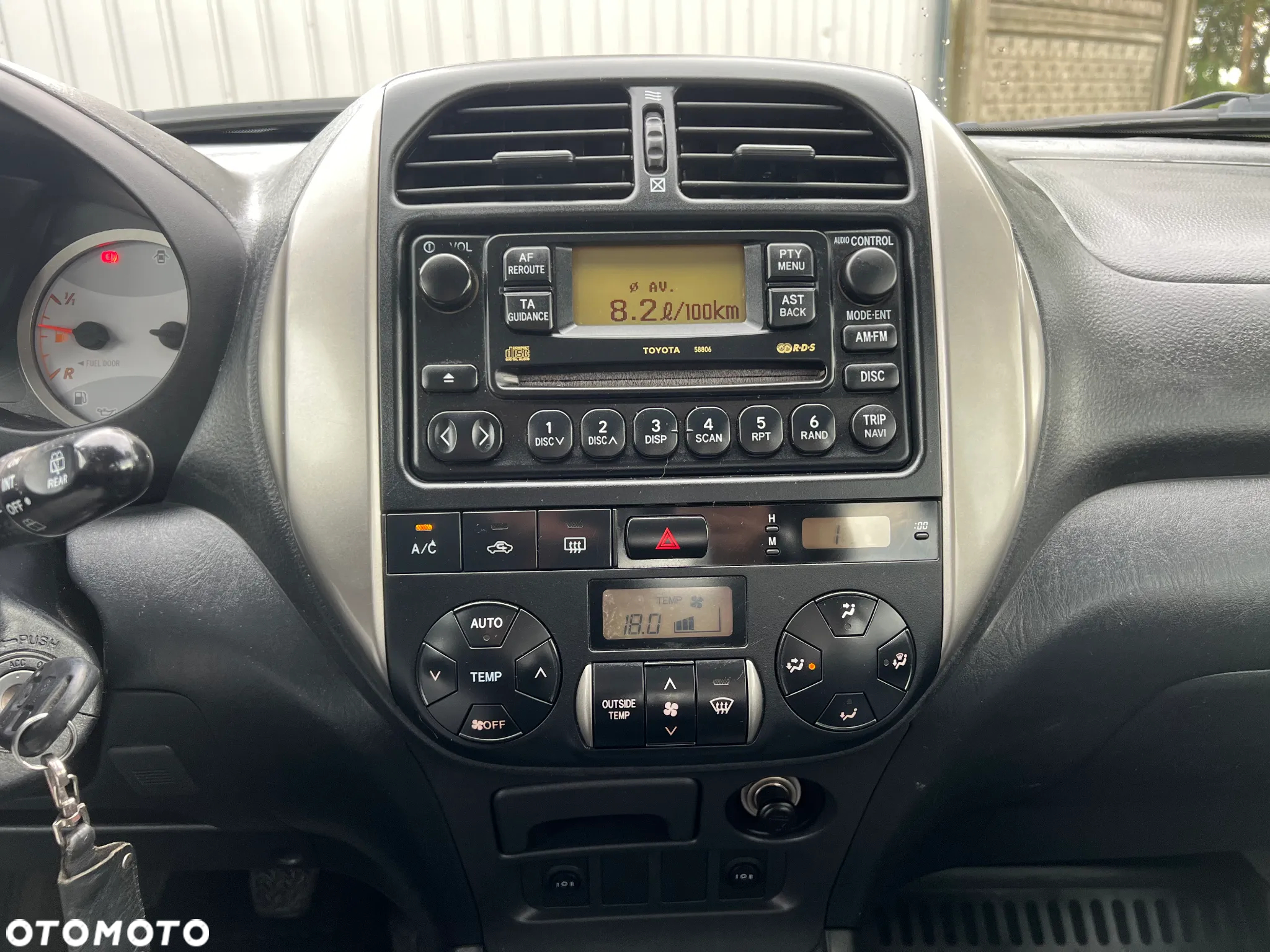 Toyota RAV4 2.0 VVT-i 4x4 - 12