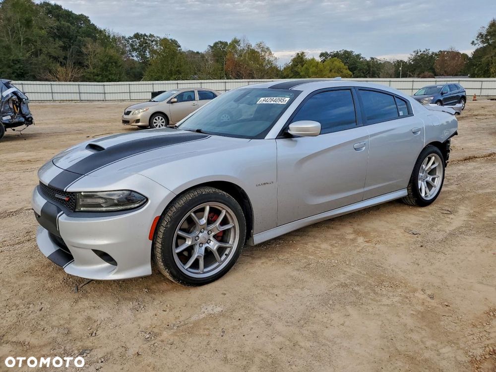 Dodge Charger 5.7 R/T - 2