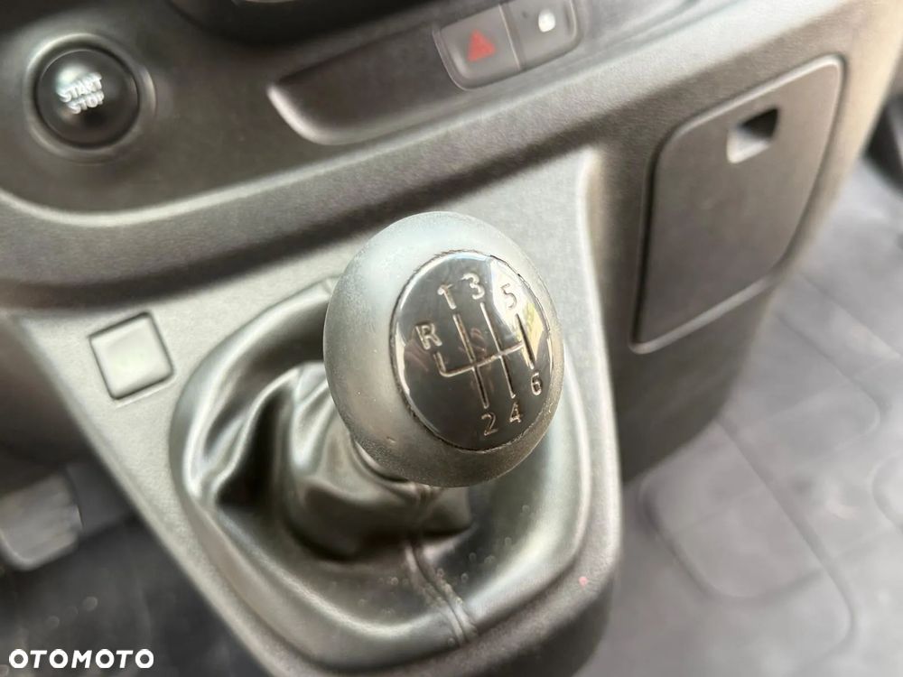 Renault Trafic - 26