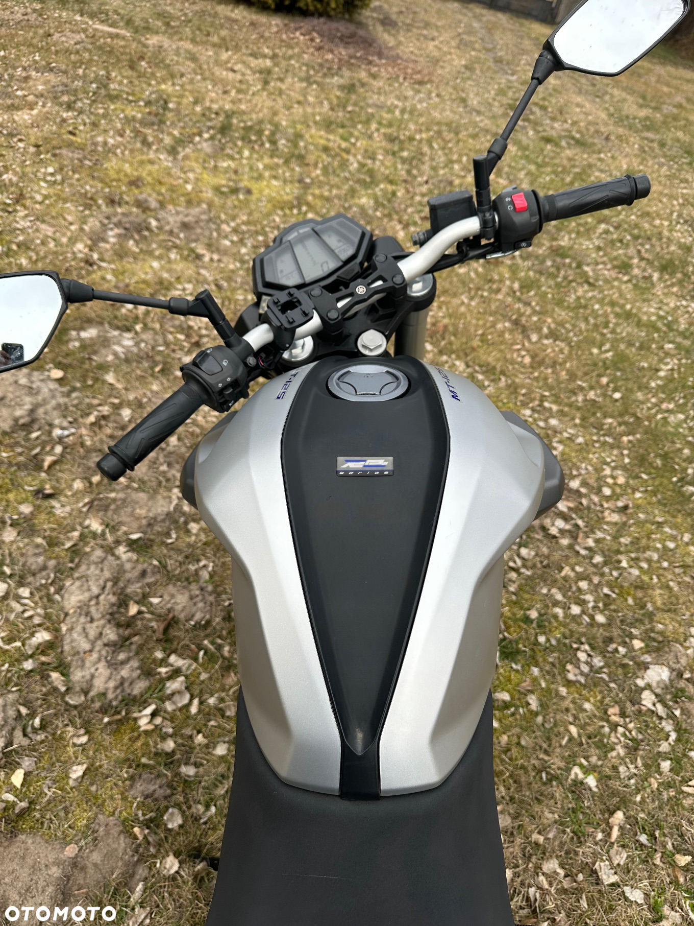 Yamaha MT - 7