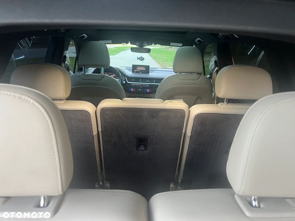 Audi Q7 3.0 TFSI Quattro Tiptr - 12