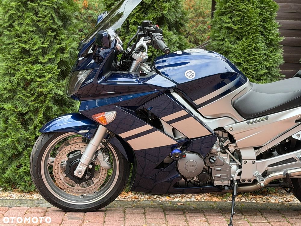 Yamaha FJR - 19