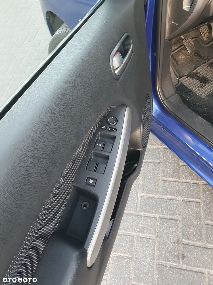 Mazda 2 1.3 Exclusive - 11