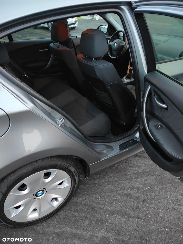 BMW Seria 1 116i - 10