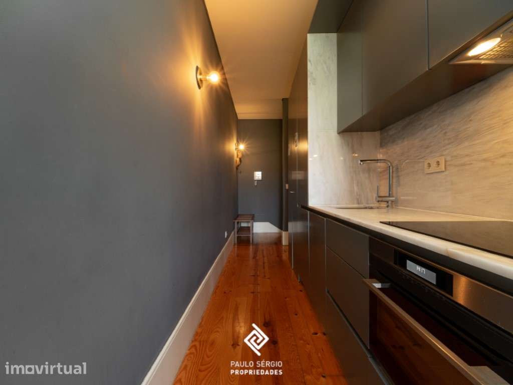 Apartamento T1 na Rua Entreparedes | Excelente Oportunidade de Inve... - Grande imagem: 2/19