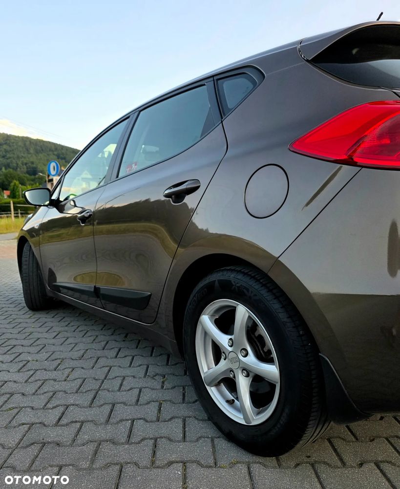 Kia Ceed 1.4 L - 16