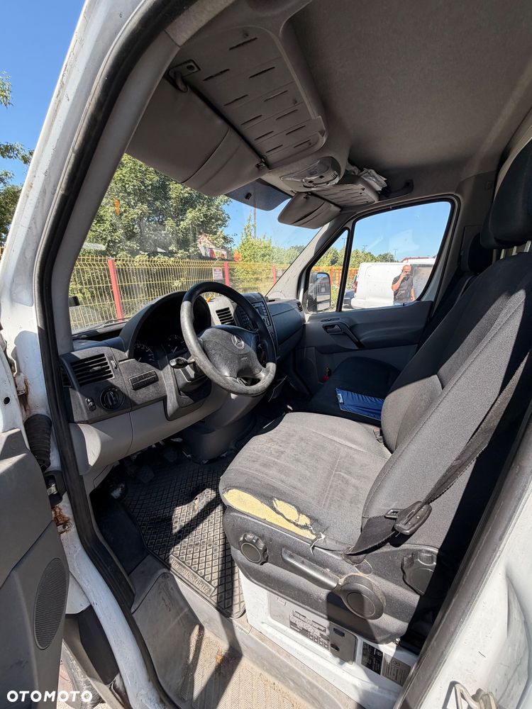 Mercedes-Benz Sprinter - 10