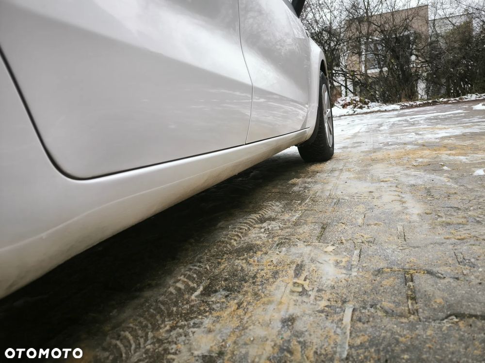 Kia Rio 1.1 CRDI Attract - 30