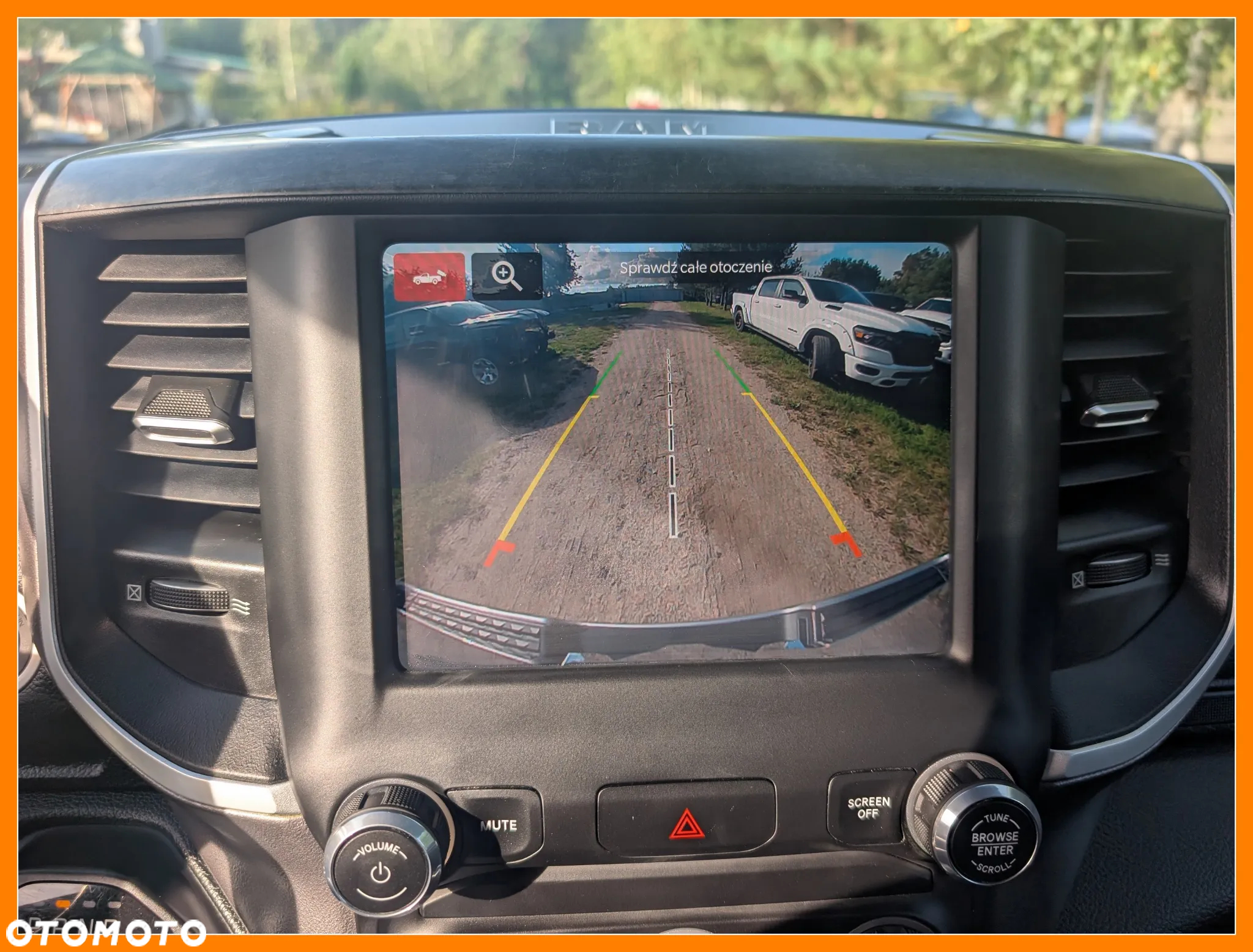 RAM 1500 Quad Cab Longbed Bighorn - 18