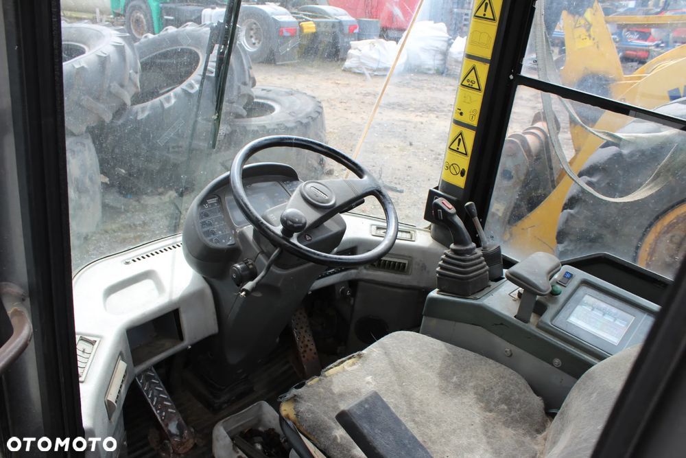 Części Komatsu WA 270-3 - 11