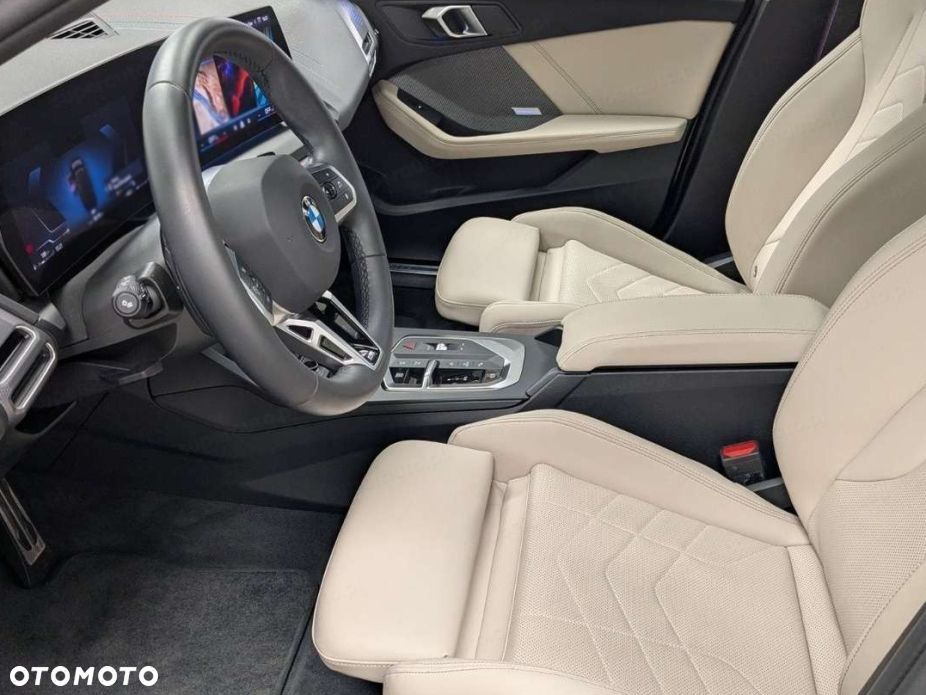 BMW Seria 1 120 mHEV - 6