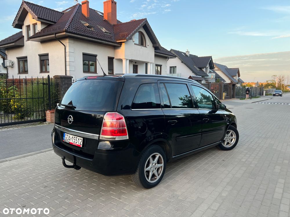 Opel Zafira - 12