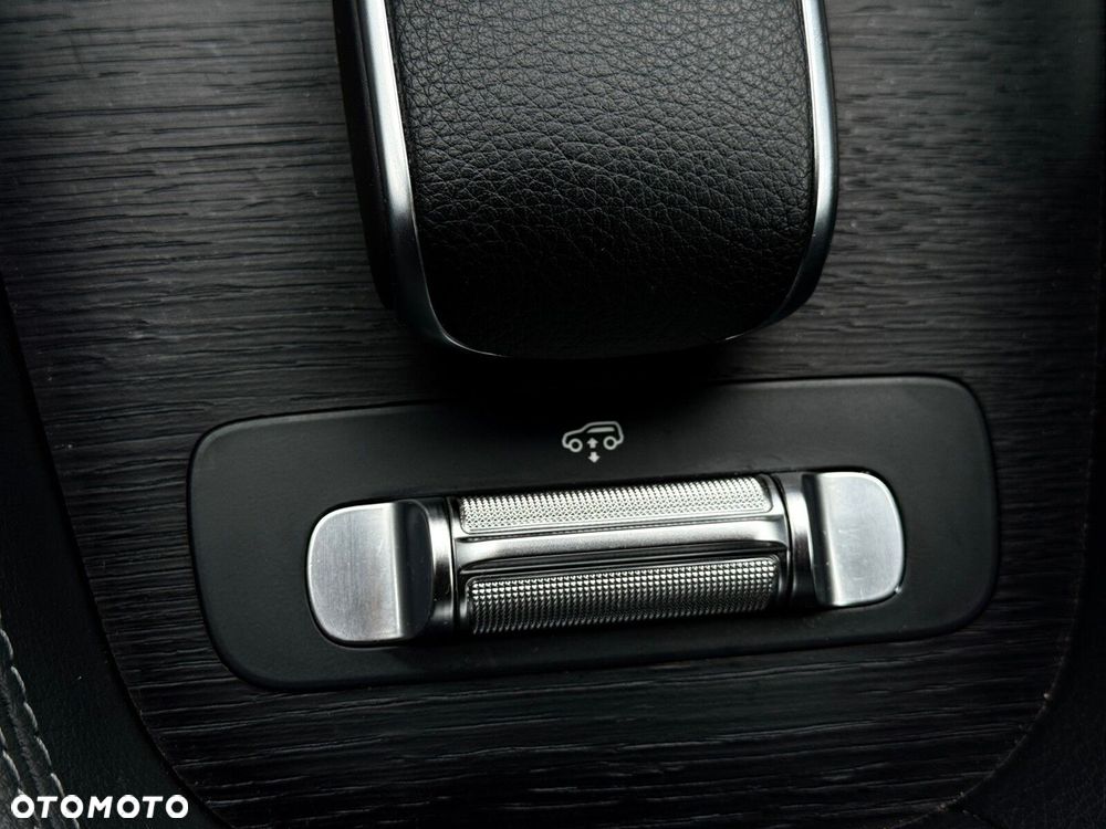 Mercedes-Benz GLE - 24