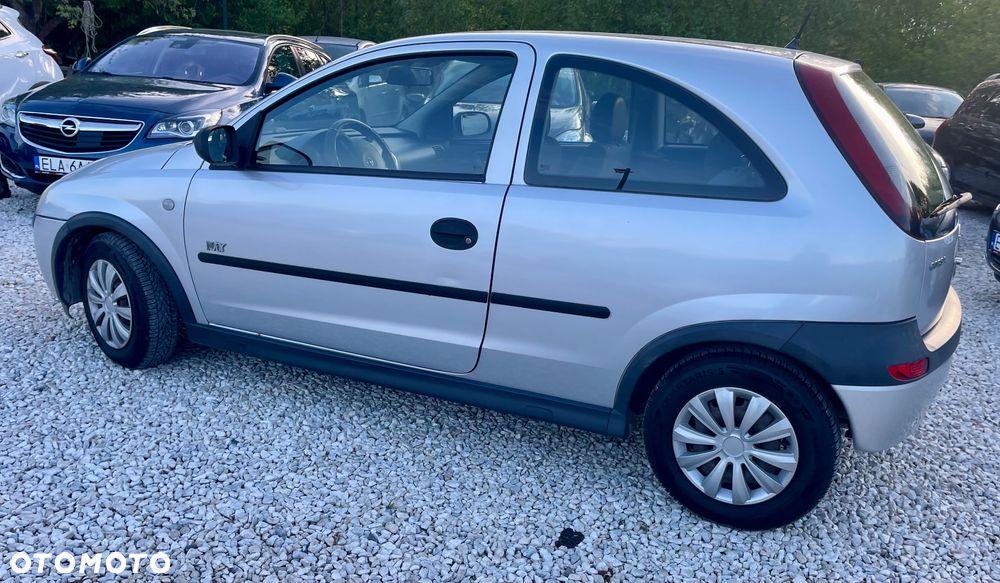 Opel Corsa 1.2 16V - 16